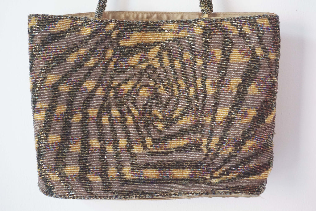 Borsa tracollina Scheilan-Firenze in raso decorata con perline