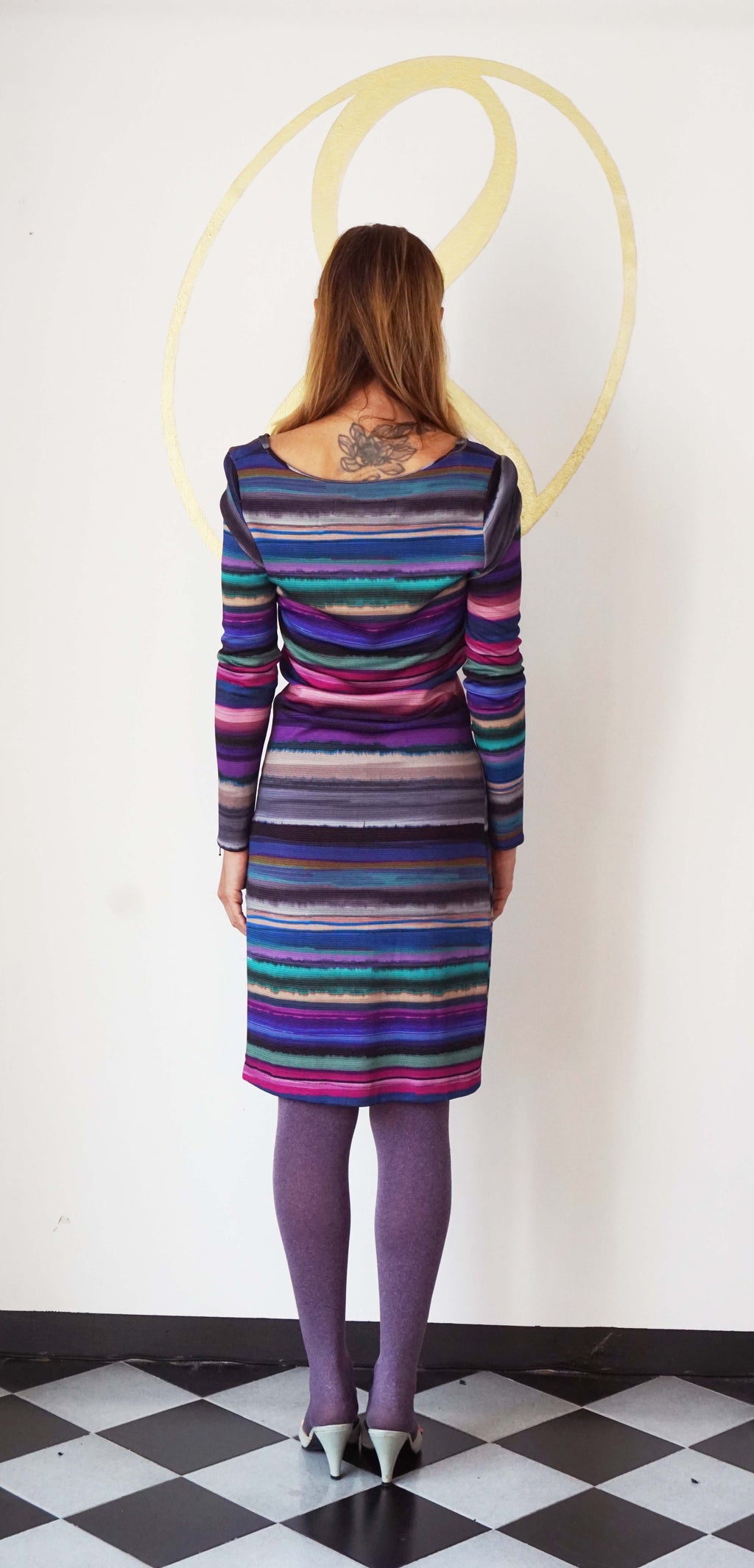 Abito tubino corto a maniche lunghe, righe effetto acquarello Design Lo Spazio dell'Arte e Sartoria