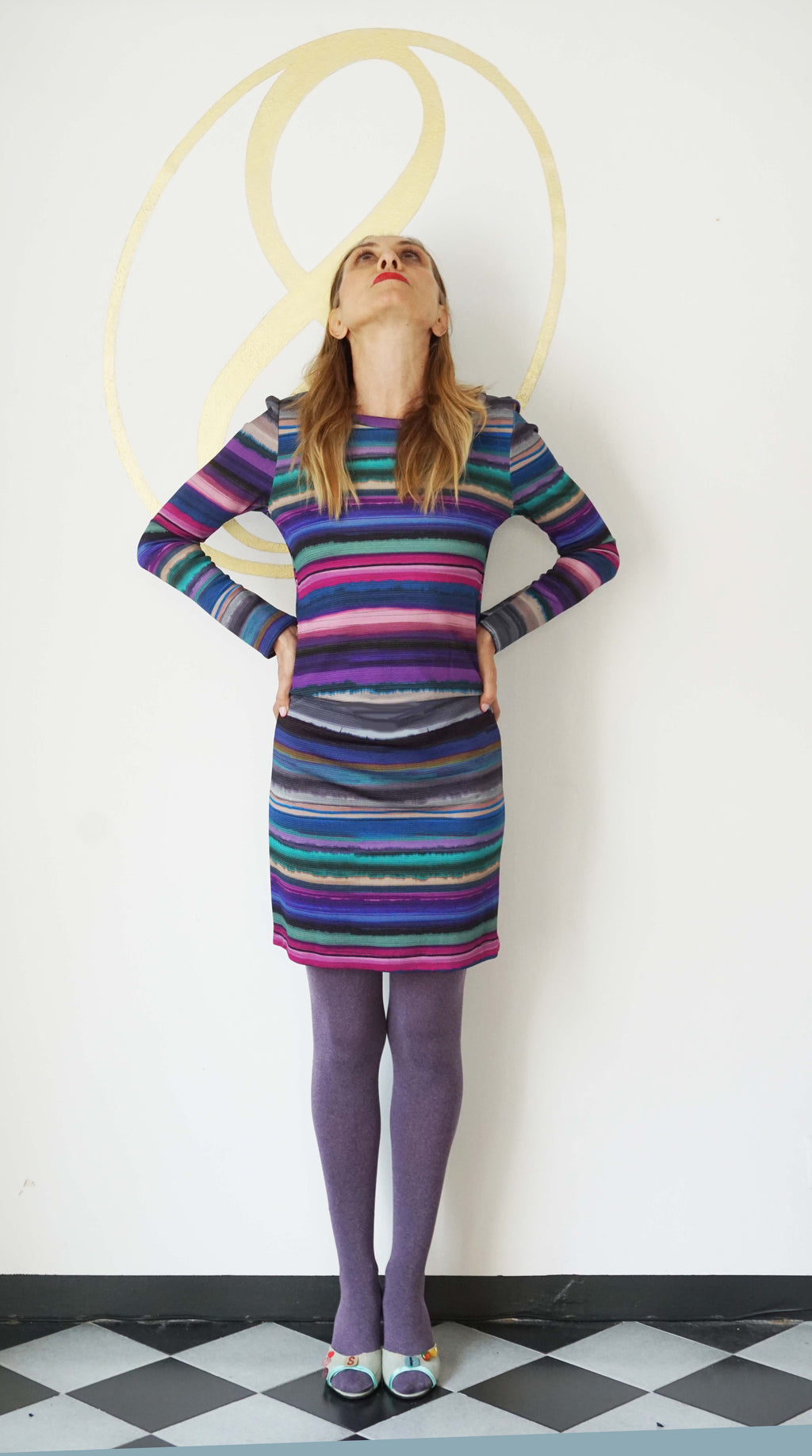 Abito tubino corto a maniche lunghe, righe effetto acquarello Design Lo Spazio dell'Arte e Sartoria