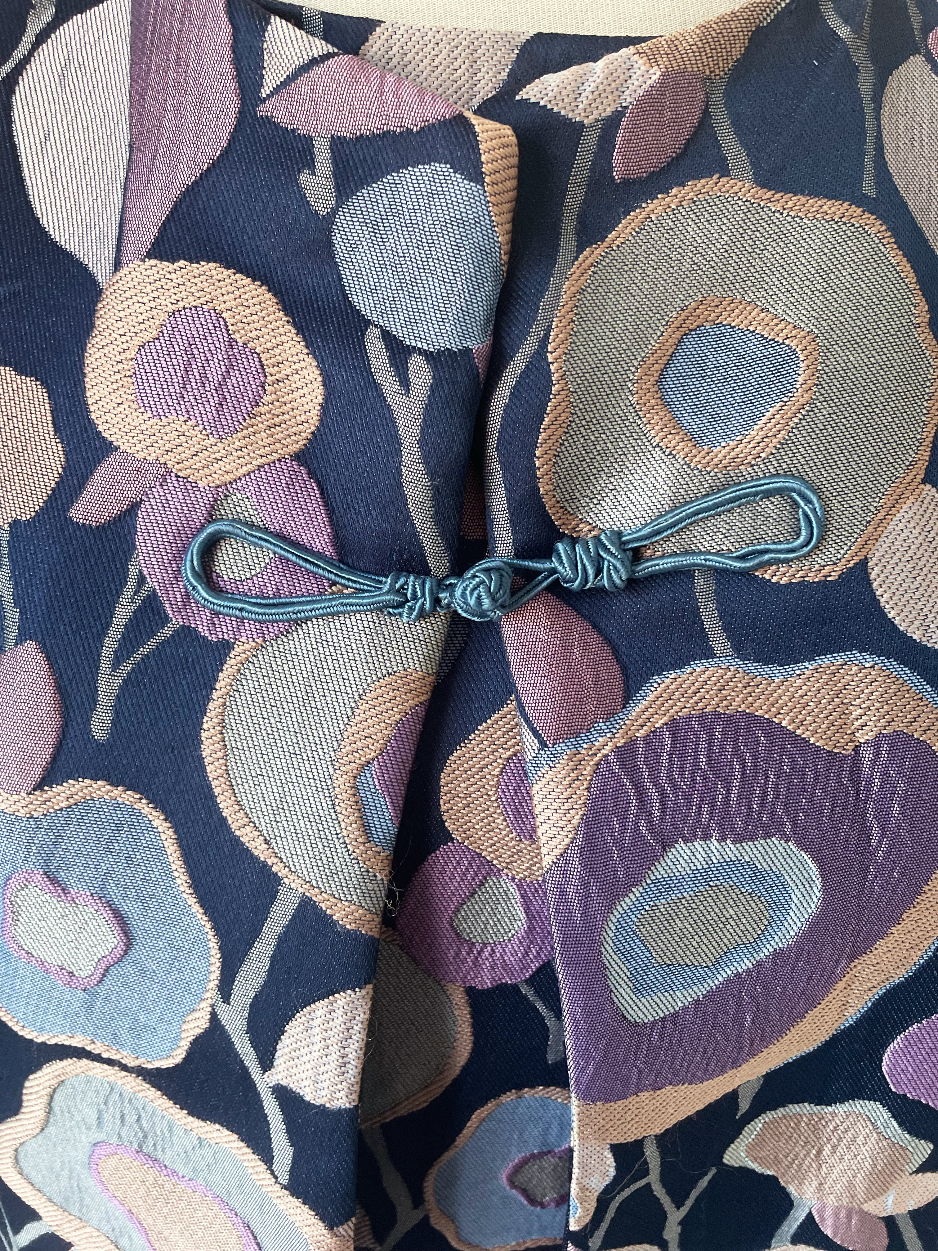 Abito Tubino a Trapezio in Broccato di Seta con Bolero