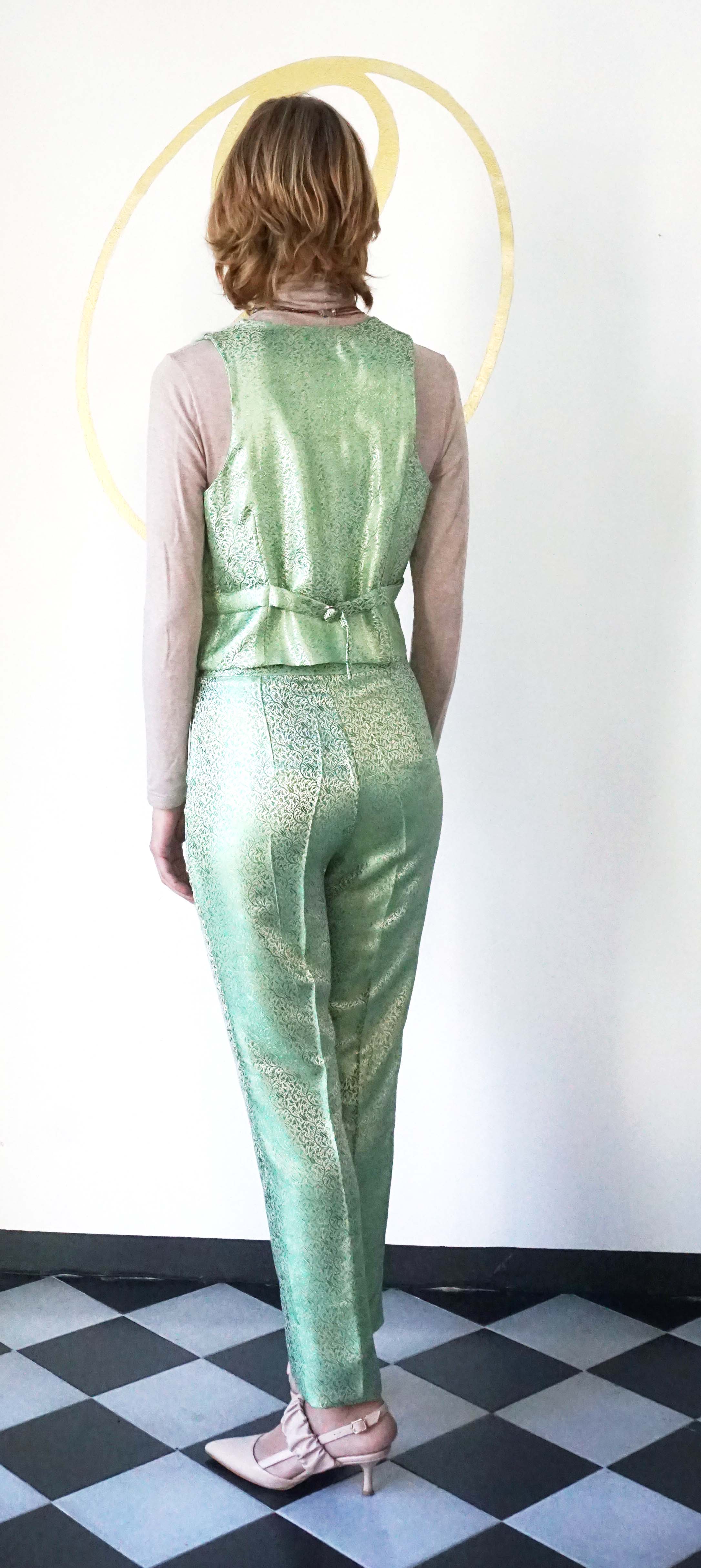 Completo Artigianale Gilet e Pantaloni Verde menta chiaro in Raso e Feltro